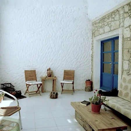 Avlulu Konak * Alacati