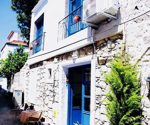 Avlulu Konak Hotel *