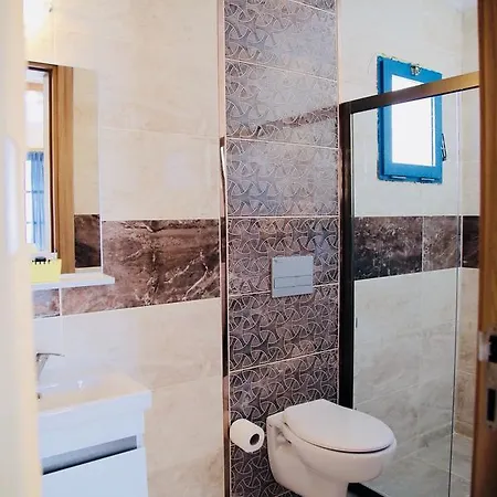 Avlulu Konak Ξενοδοχείο Αλακάτι